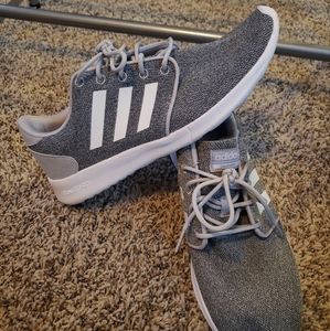 Adidas Cloudfoam Sneakers